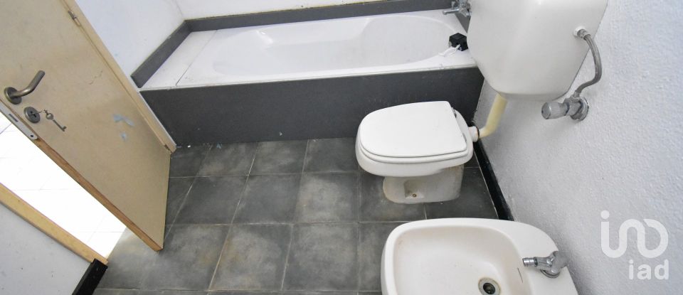 Maison traditionnelle T3 à Miranda do Corvo de 220 m²