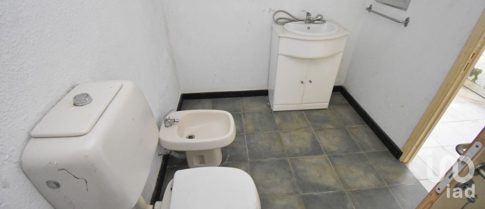 Maison traditionnelle T3 à Miranda do Corvo de 220 m²