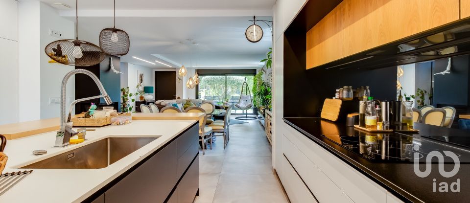 House T4 in Guia, Ilha e Mata Mourisca of 438 m²