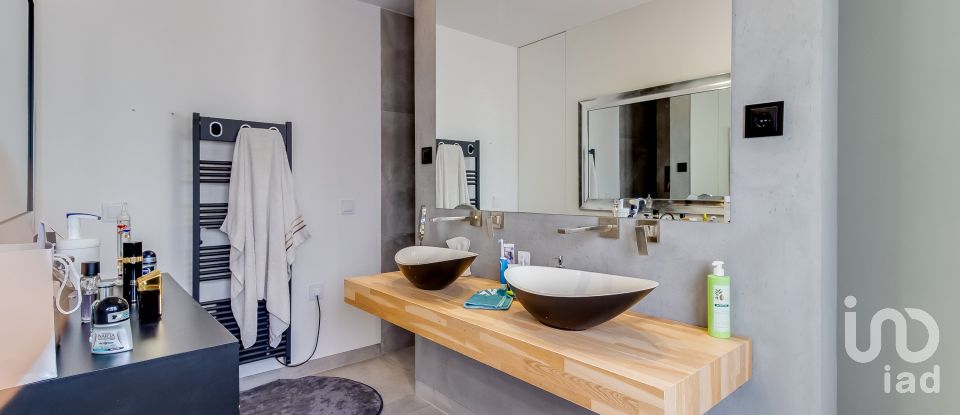 House T4 in Guia, Ilha e Mata Mourisca of 438 m²