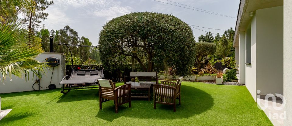 House T4 in Guia, Ilha e Mata Mourisca of 438 m²