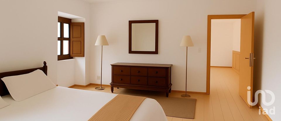 Casa de aldeia T3 em Pedrógão Pequeno de 196 m²