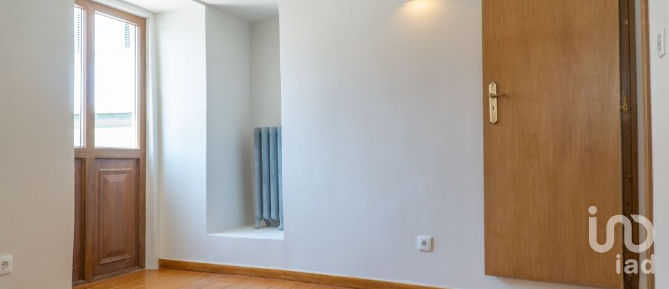 Casa de aldeia T3 em Pedrógão Pequeno de 196 m²