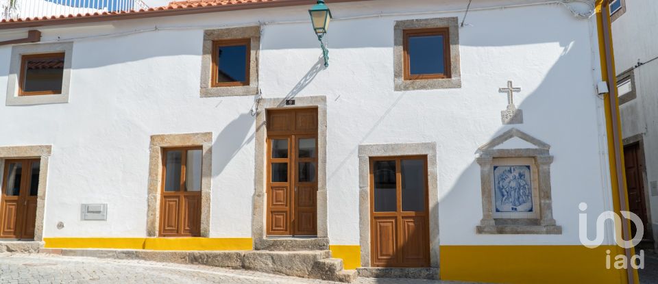 Casa de aldeia T3 em Pedrógão Pequeno de 196 m²