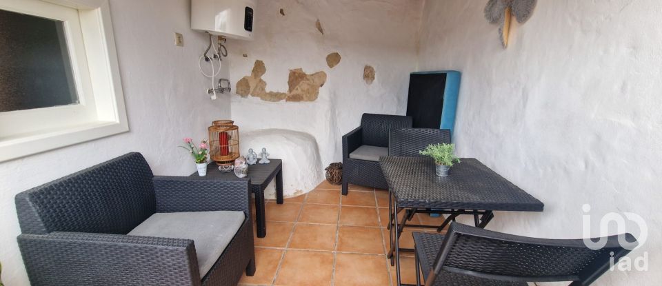 Moradia T2 em Santa Maria, São Pedro e Sobral da Lagoa de 130 m²