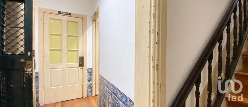 Maison T3 à Lordelo Do Ouro E Massarelos de 261 m²