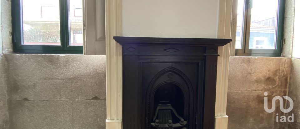 Maison T3 à Lordelo Do Ouro E Massarelos de 261 m²