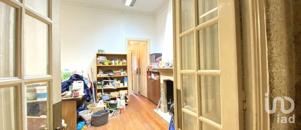 Maison T3 à Lordelo Do Ouro E Massarelos de 261 m²