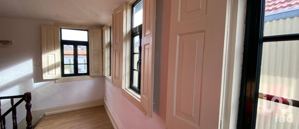 Maison T3 à Lordelo Do Ouro E Massarelos de 261 m²