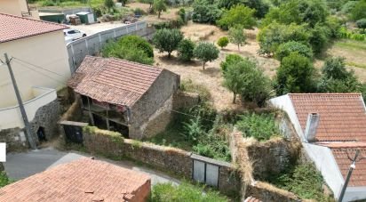 Maison de village T2 à Vila Nova de 250 m²