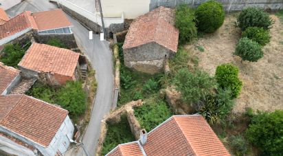 Maison de village T2 à Vila Nova de 250 m²