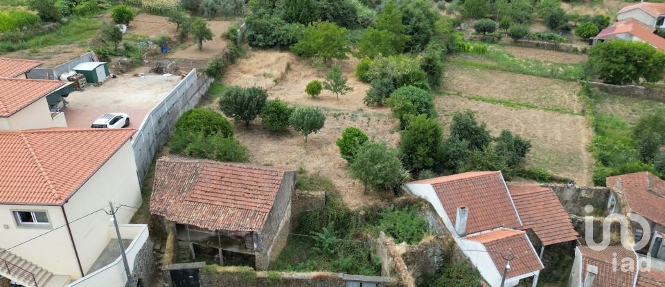 Maison de village T2 à Vila Nova de 250 m²