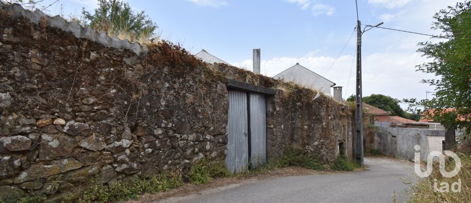 Maison de village T2 à Vila Nova de 250 m²