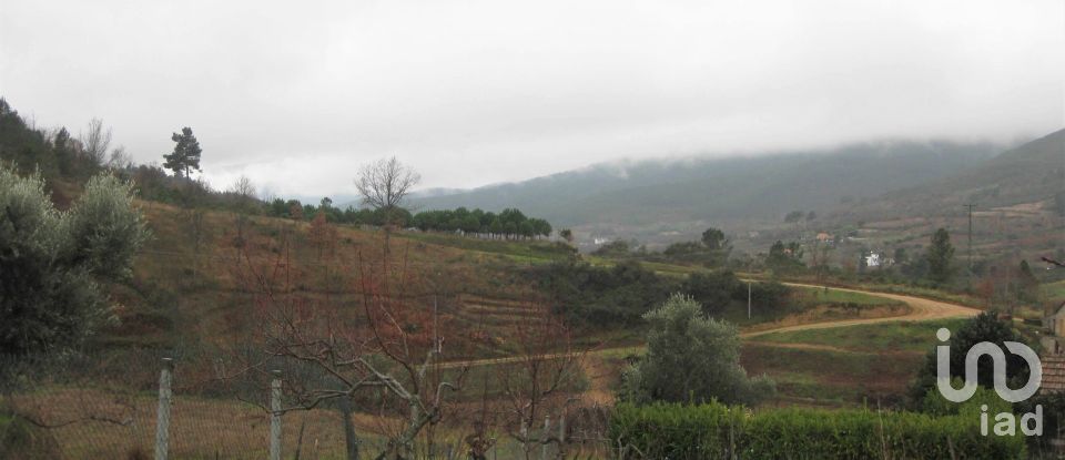 Maison traditionnelle T2 à Famalicão de 100 m²