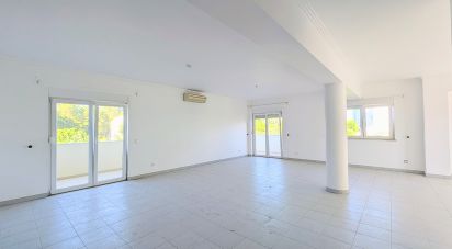 Apartment T4 in Loulé (São Clemente) of 218 m²