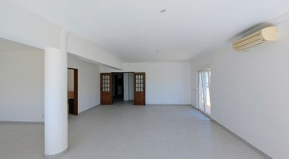 Apartment T4 in Loulé (São Clemente) of 218 m²