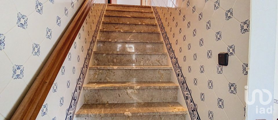 Casa T4 em Porto de Mós - São João Baptista e São Pedro de 325 m²