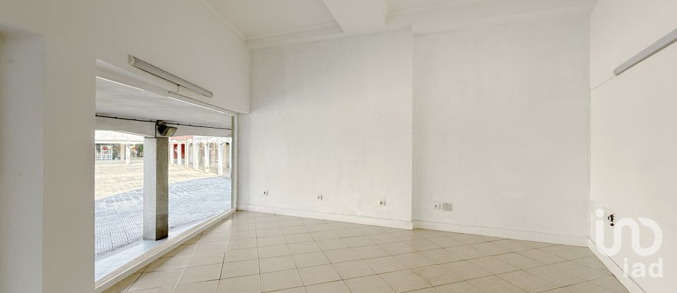 Loja / Estabelecimento Comercial em Oliveira do Bairro de 34 m²