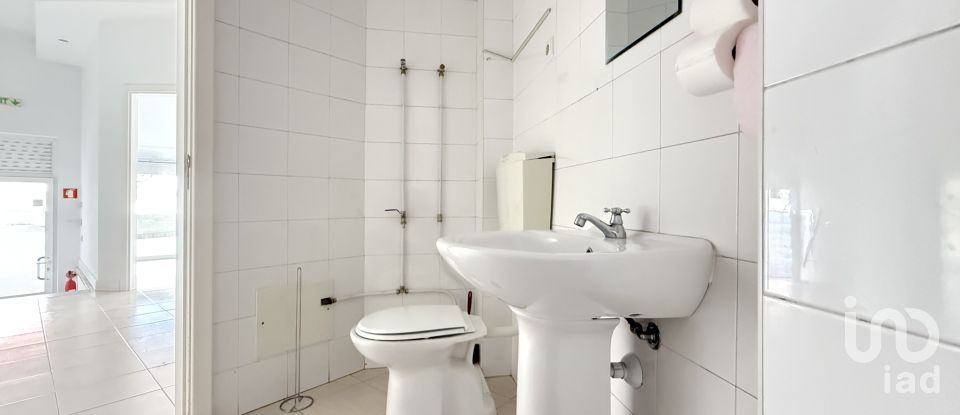 Loja / Estabelecimento Comercial em Oliveira do Bairro de 34 m²