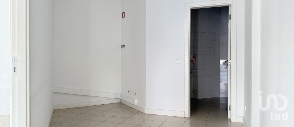 Loja / Estabelecimento Comercial em Oliveira do Bairro de 34 m²