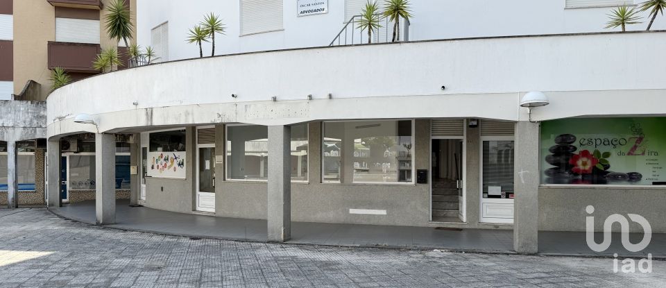 Loja / Estabelecimento Comercial em Oliveira do Bairro de 34 m²