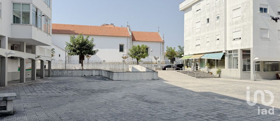 Loja / Estabelecimento Comercial em Oliveira do Bairro de 34 m²