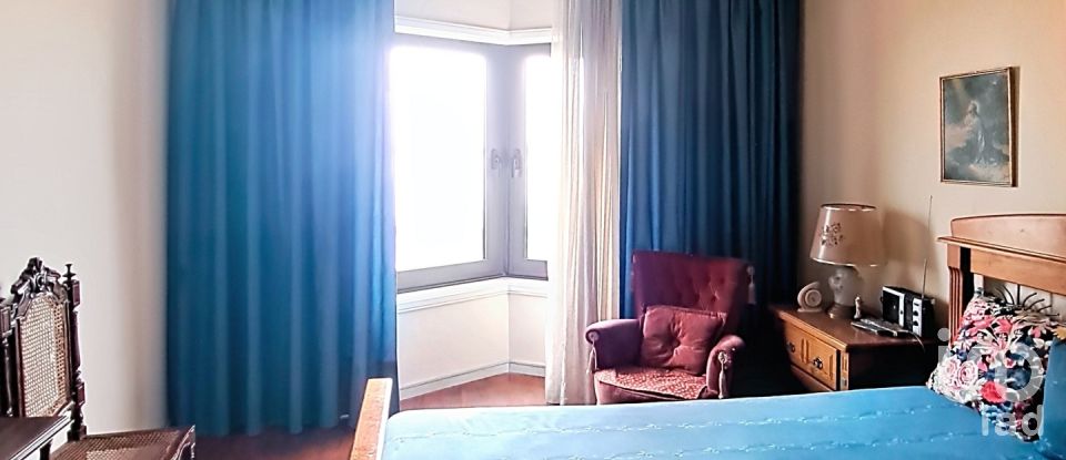 Apartment T3 in Matosinhos e Leça da Palmeira of 150 m²