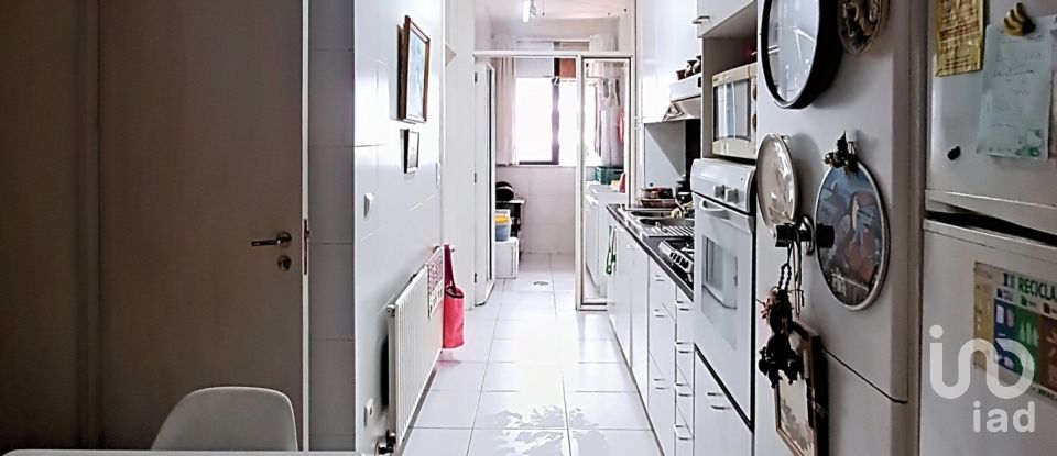 Apartment T3 in Matosinhos e Leça da Palmeira of 150 m²