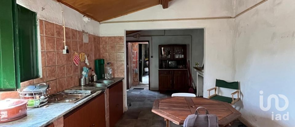 Maison T2 à Salgueiro do Campo de 133 m²