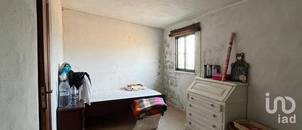 Maison T2 à Salgueiro do Campo de 133 m²