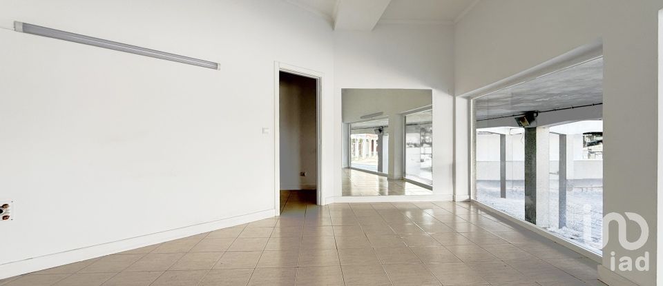 Shop / premises commercial in Oliveira do Bairro of 34 m²