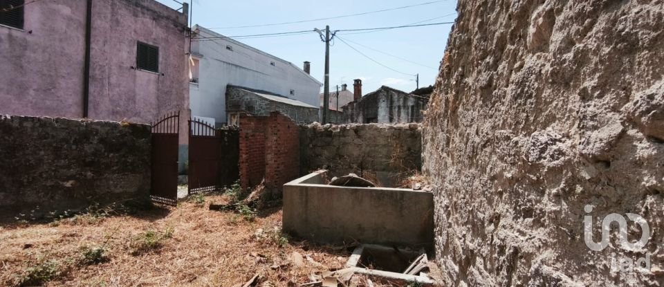 Maison T0 à Seixo da Beira de 186 m²