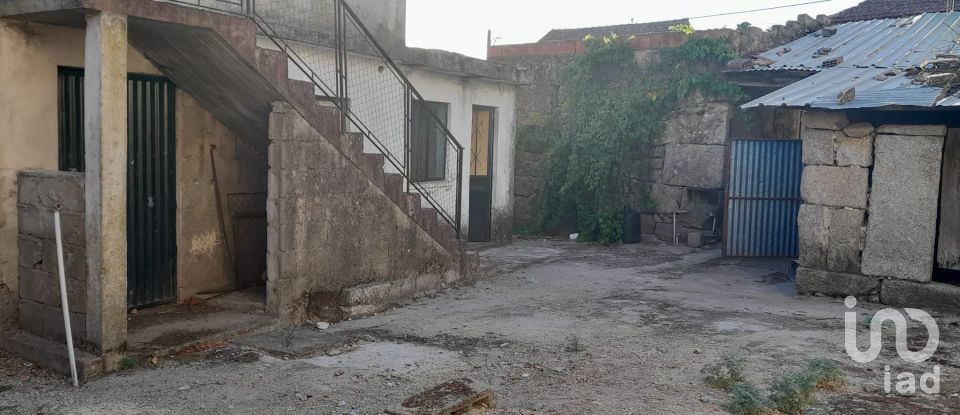 Maison T4 à Canas de Senhorim de 176 m²