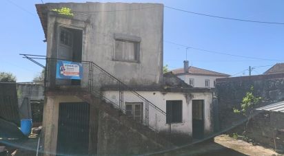 Maison T4 à Canas de Senhorim de 176 m²
