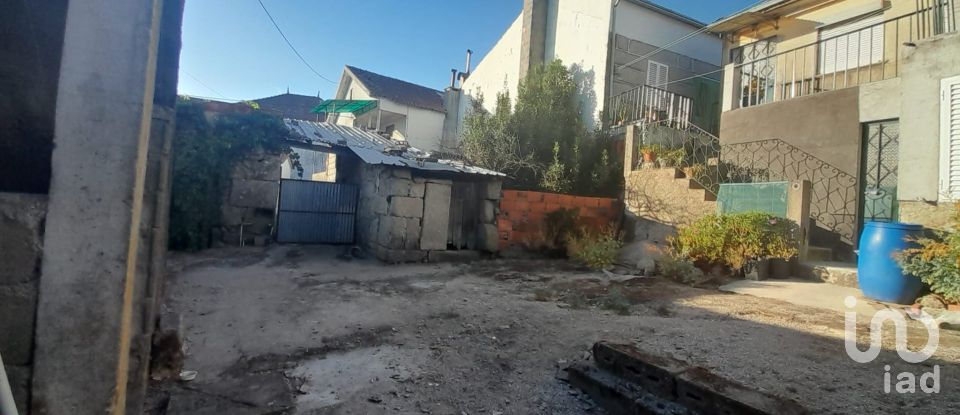 Maison T4 à Canas de Senhorim de 176 m²