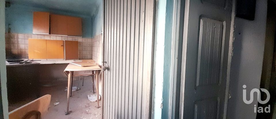 Maison T4 à Canas de Senhorim de 176 m²