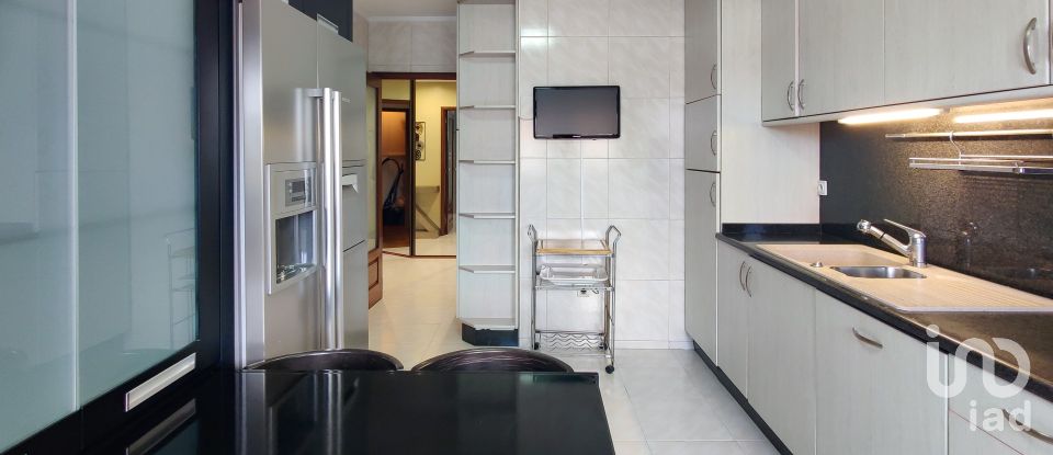 Apartamento T2 em São Mamede de Infesta e Senhora da Hora de 97 m²