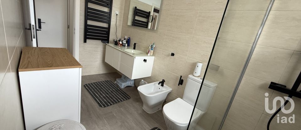 Apartamento T3 em Almada, Cova da Piedade, Pragal e Cacilhas de 95 m²