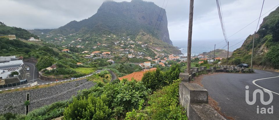 Land in Porto da Cruz of 610 m²