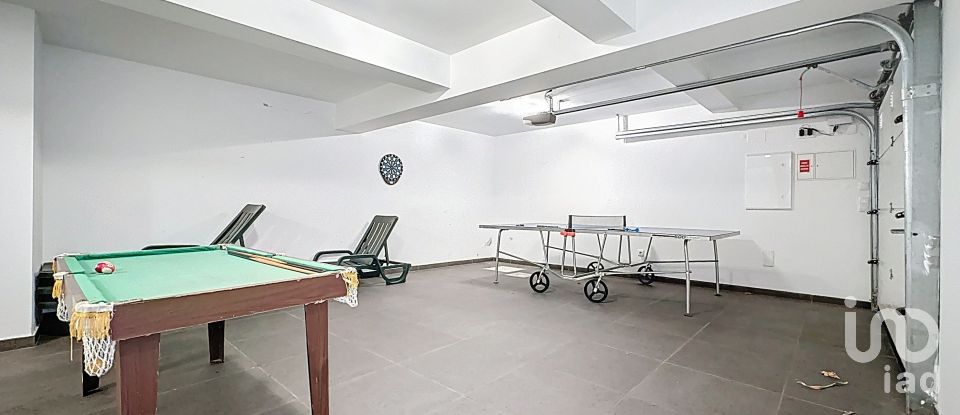 House T3 in Caniço of 238 m²