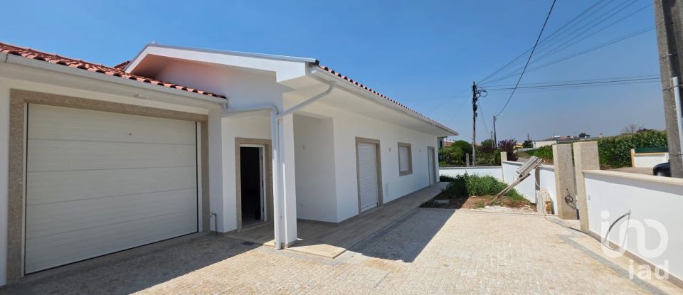 Moradia T2 em Branca de 130 m²