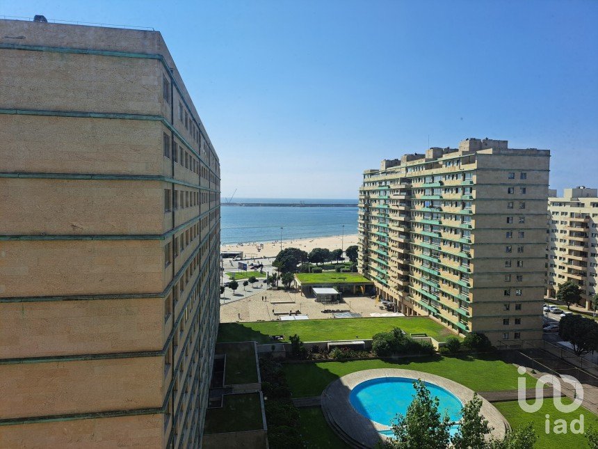 Apartment T3 in Matosinhos e Leça da Palmeira of 150 m²
