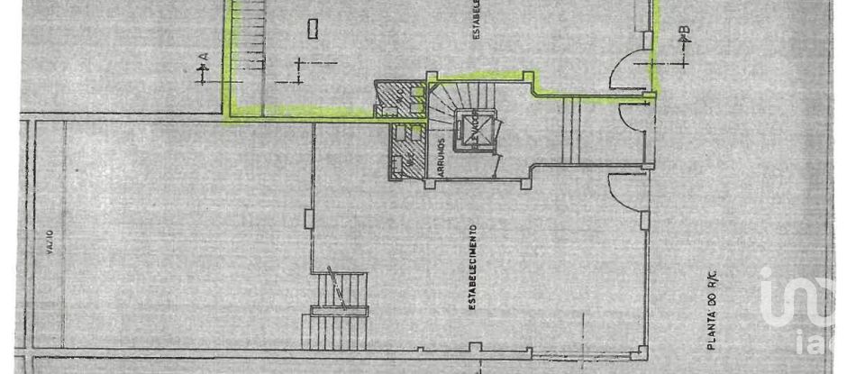 Shop / premises commercial in Cedofeita, Santo Ildefonso, Sé, Miragaia, São Nicolau e Vitória of 196 m²