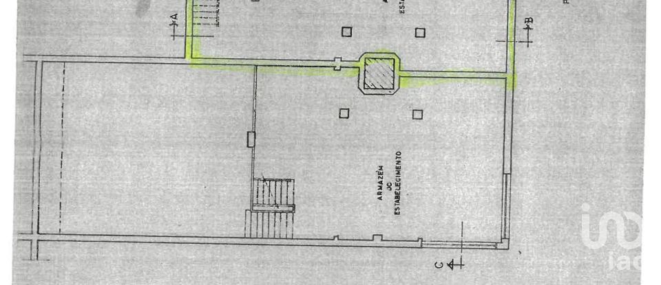 Shop / premises commercial in Cedofeita, Santo Ildefonso, Sé, Miragaia, São Nicolau e Vitória of 196 m²