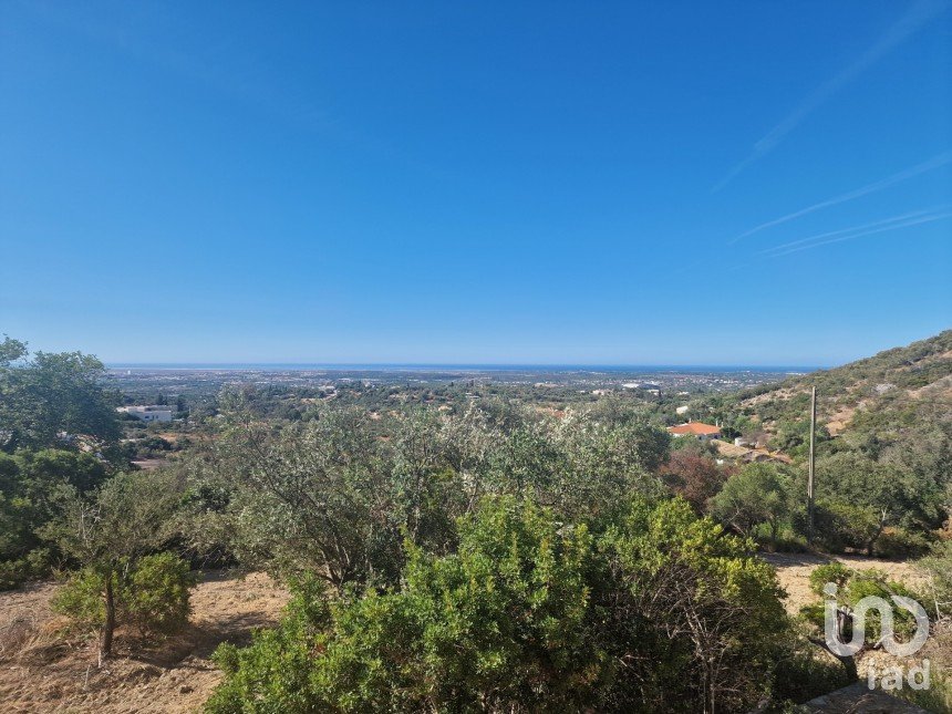 Block of flats in Santa Bárbara de Nexe of 175 m²