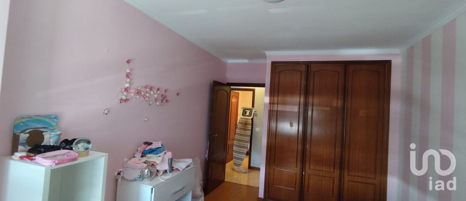 Apartamento T3 em Grijó e Sermonde de 130 m²