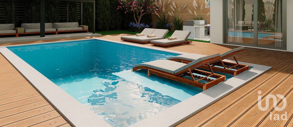 Maison T3 à Usseira de 218 m²