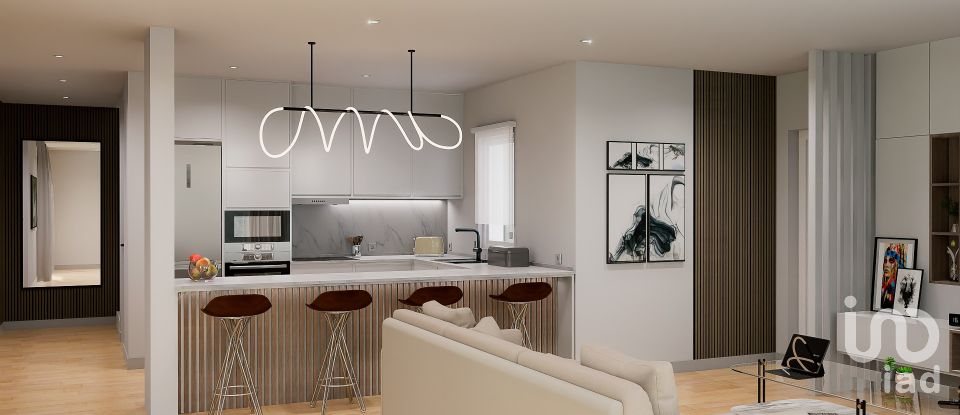 Maison T3 à Usseira de 218 m²