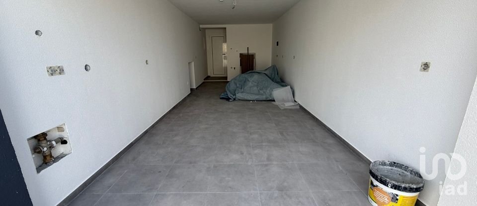 Moradia T4 em Charneca De Caparica E Sobreda de 164 m²