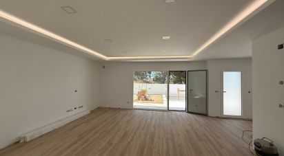 Maison T4 à Charneca De Caparica E Sobreda de 164 m²